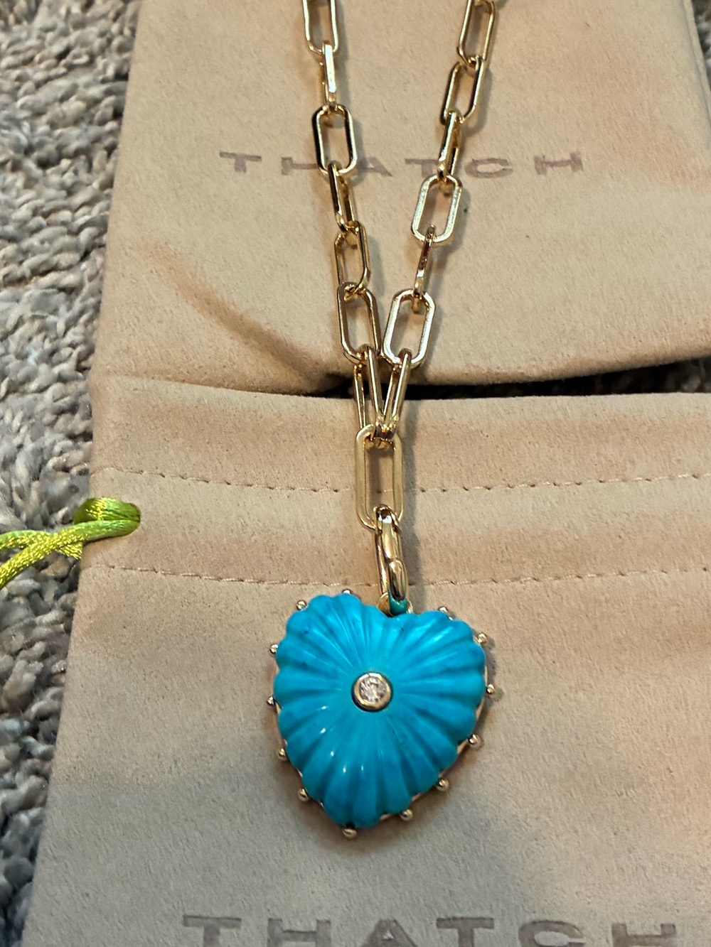 Thatch Malene Howlite Heart Clip Necklace - Picture 2 of 9